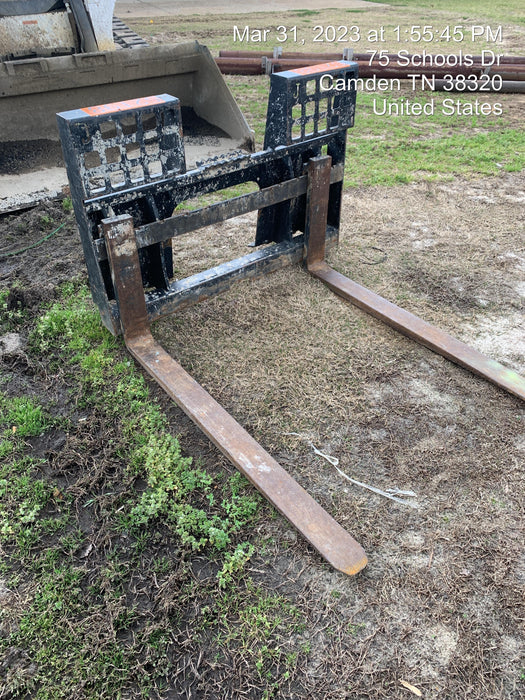 2019 PALADIN 48" Pallet Forks - Paladin