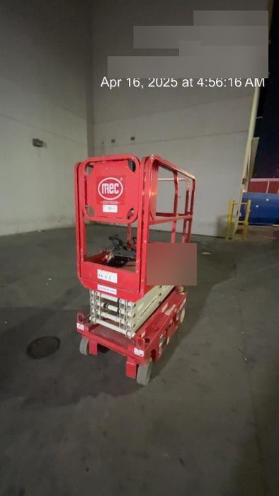 2020 MEC 1330SE Solid NM Tires, Steel Swing out Doors, LCS, Beacon, 900W Inverter