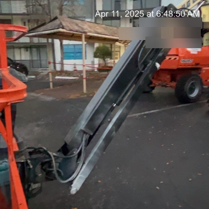 2023 JLG 460SJ