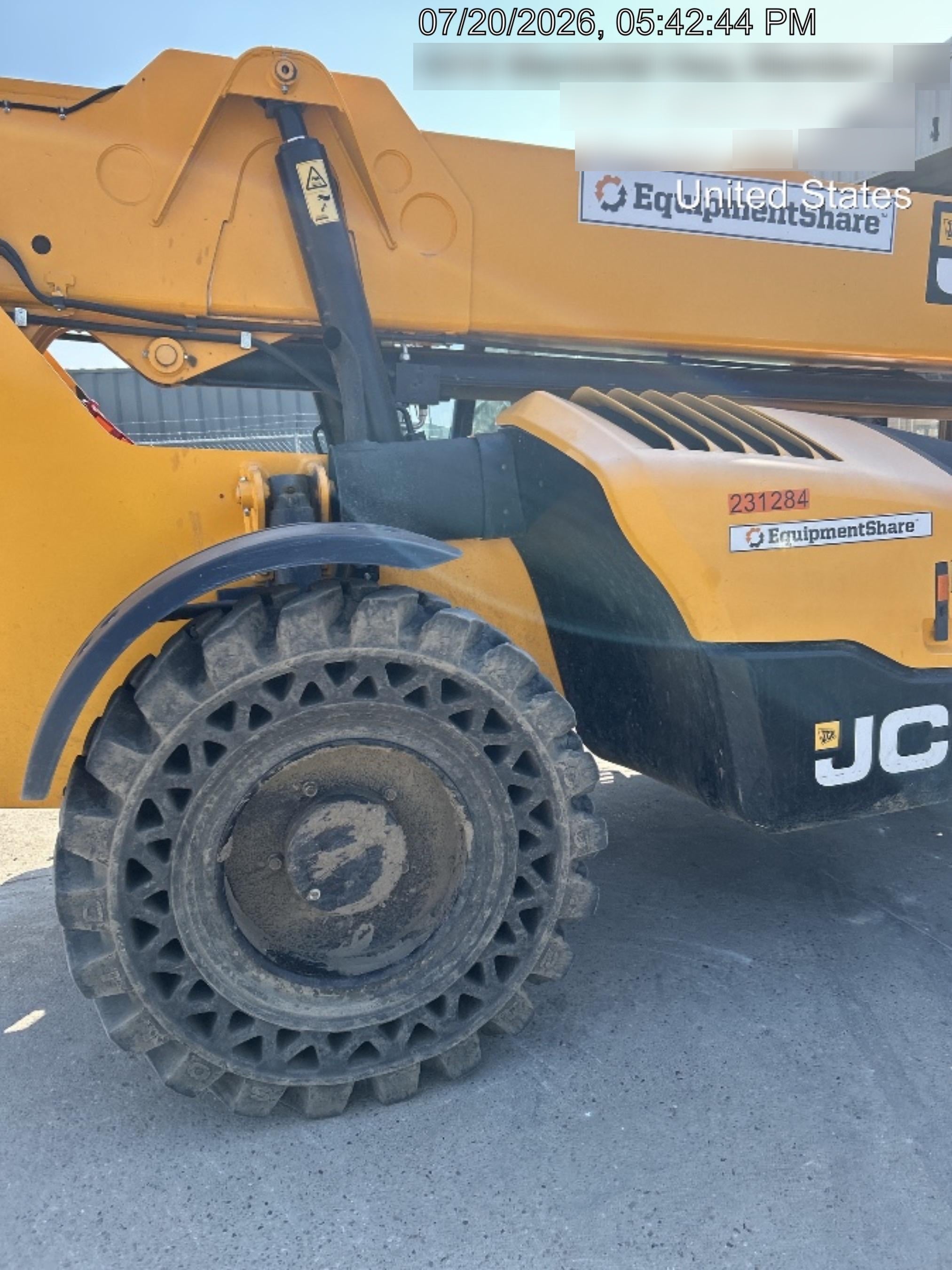 2022 JCB 510-56