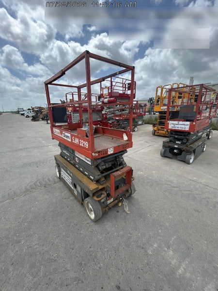 2018 Skyjack SJIII-3219 Skyjack SJIII3219 Scissor Lift w/Trojan Batteries