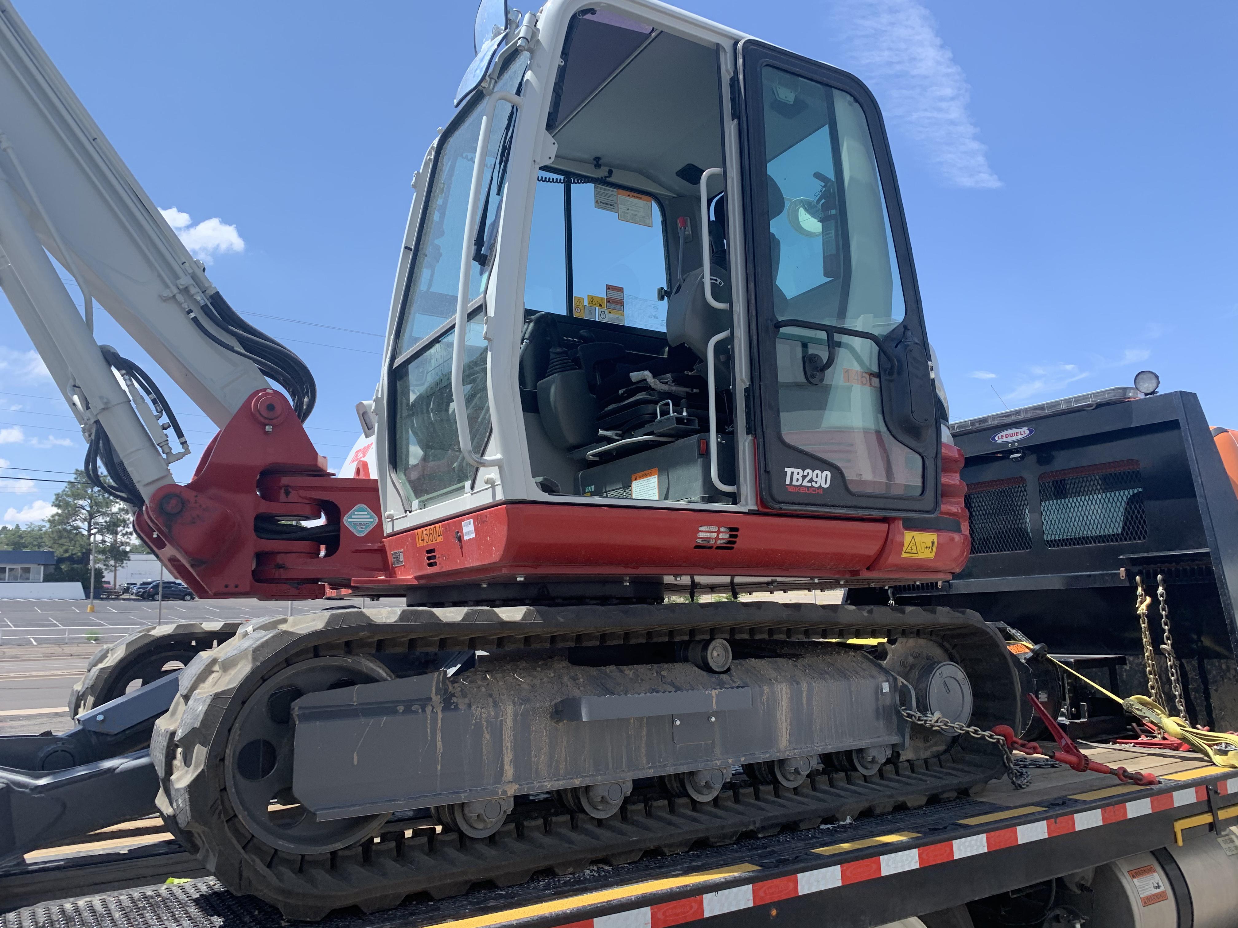 2021 TAKEUCHI TB290C