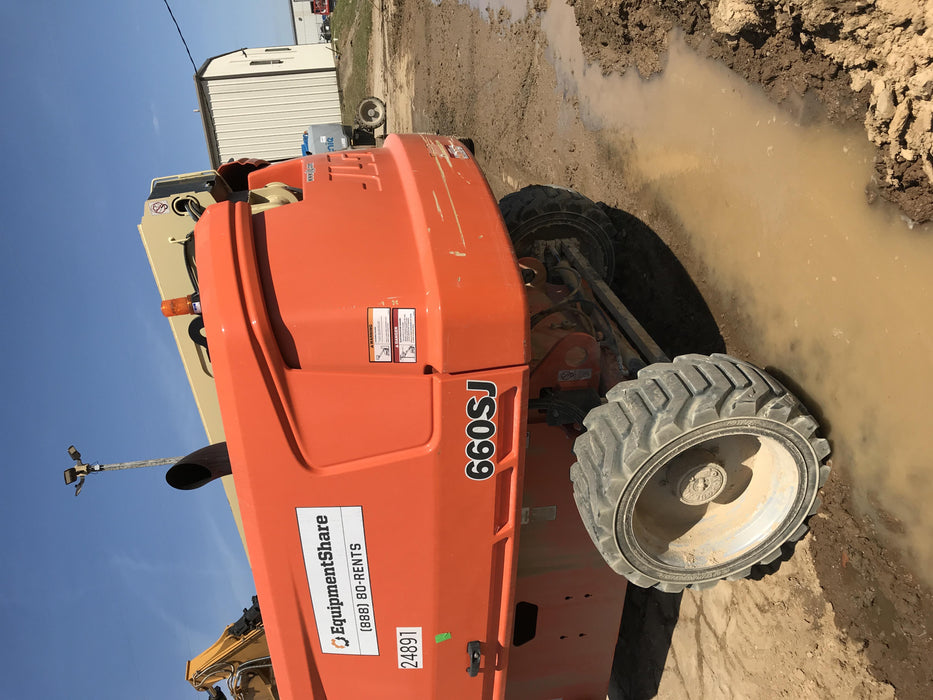 2019 JLG 660SJ