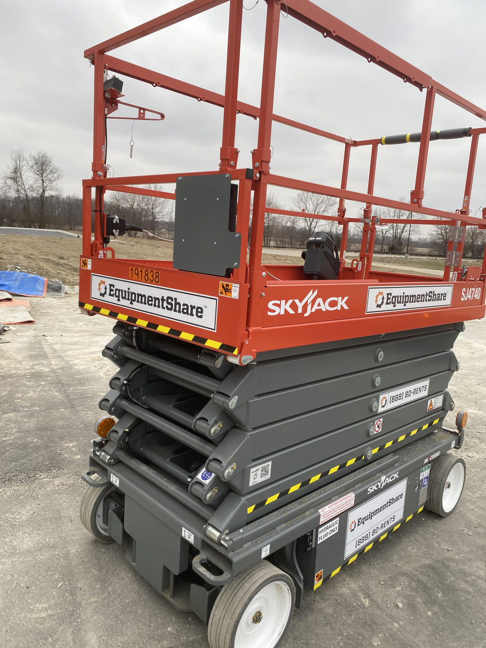 2021 Skyjack SJ4740 Hyd Drive, Sld NM Tires, DBcns, EST