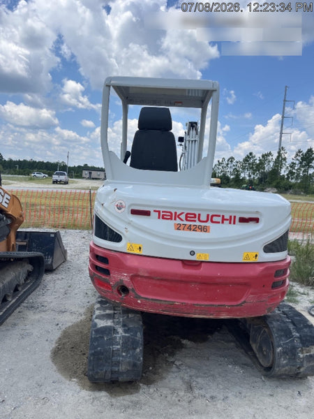 2022 TAKEUCHI TB250-2R