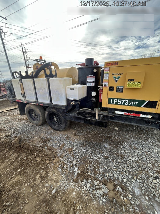 2021 Vac-Tron LP573XDT T4 Koehler Diesel Engine, 500 Gallon Debris Tank, x2 100 Gallon Water Tanks