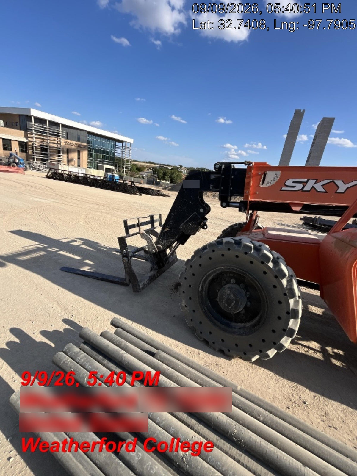2018 SKYTRAK 8042