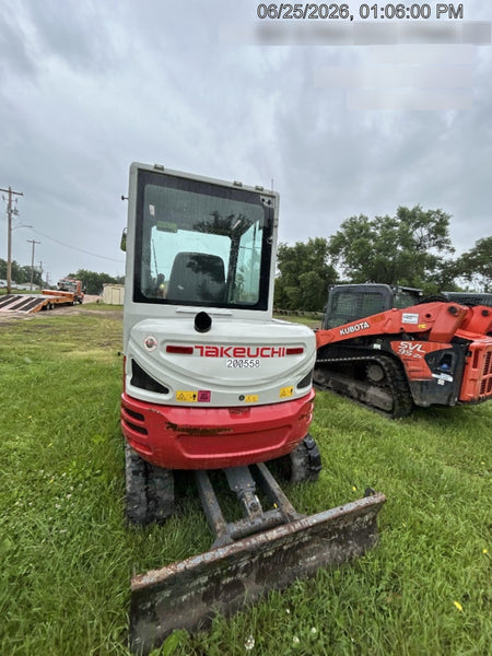 2022 TAKEUCHI TB235-2CR