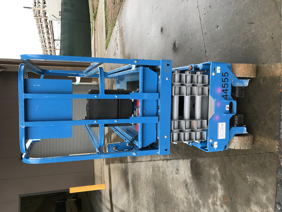 2019 Genie GS-1930 Fixed rails with chain Entry