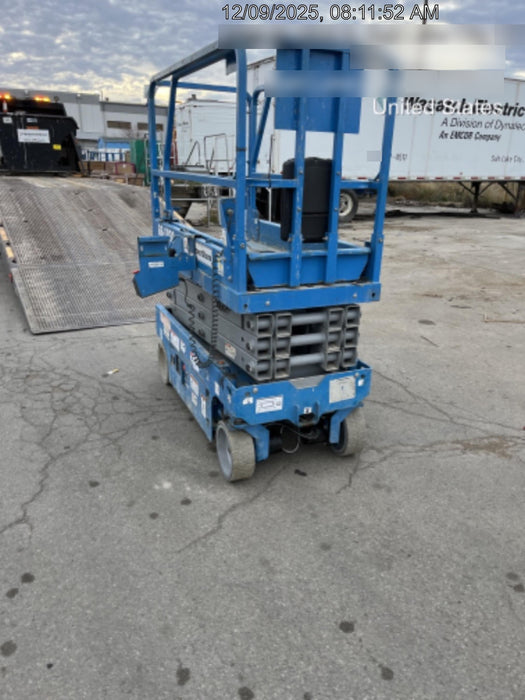 2019 Genie GS-1930 Fixed rails with chain Entry