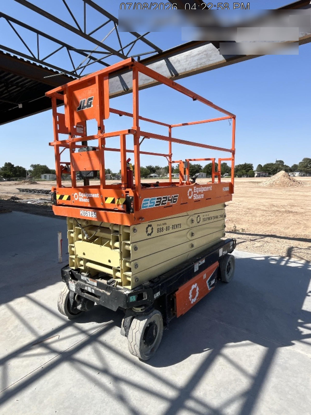 2022 JLG ES3246