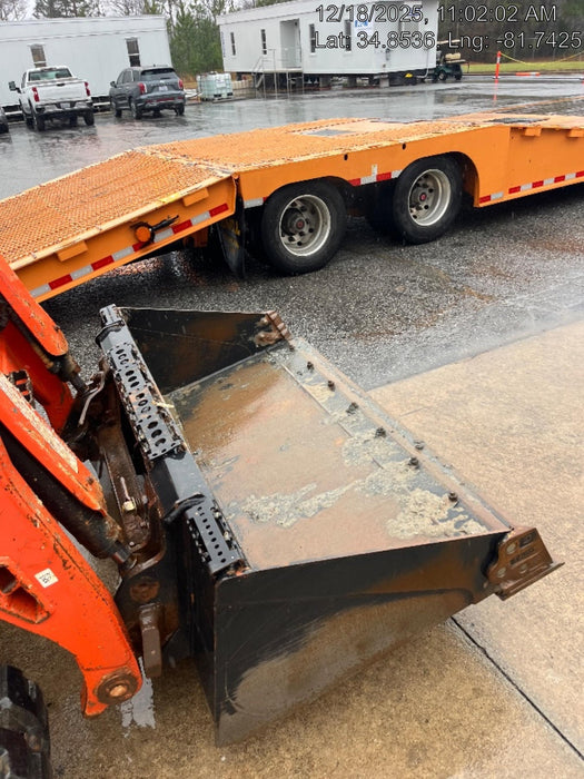 2025 EQUIPMENTSHARE 1006195 - 66" Smooth Bucket, CTL