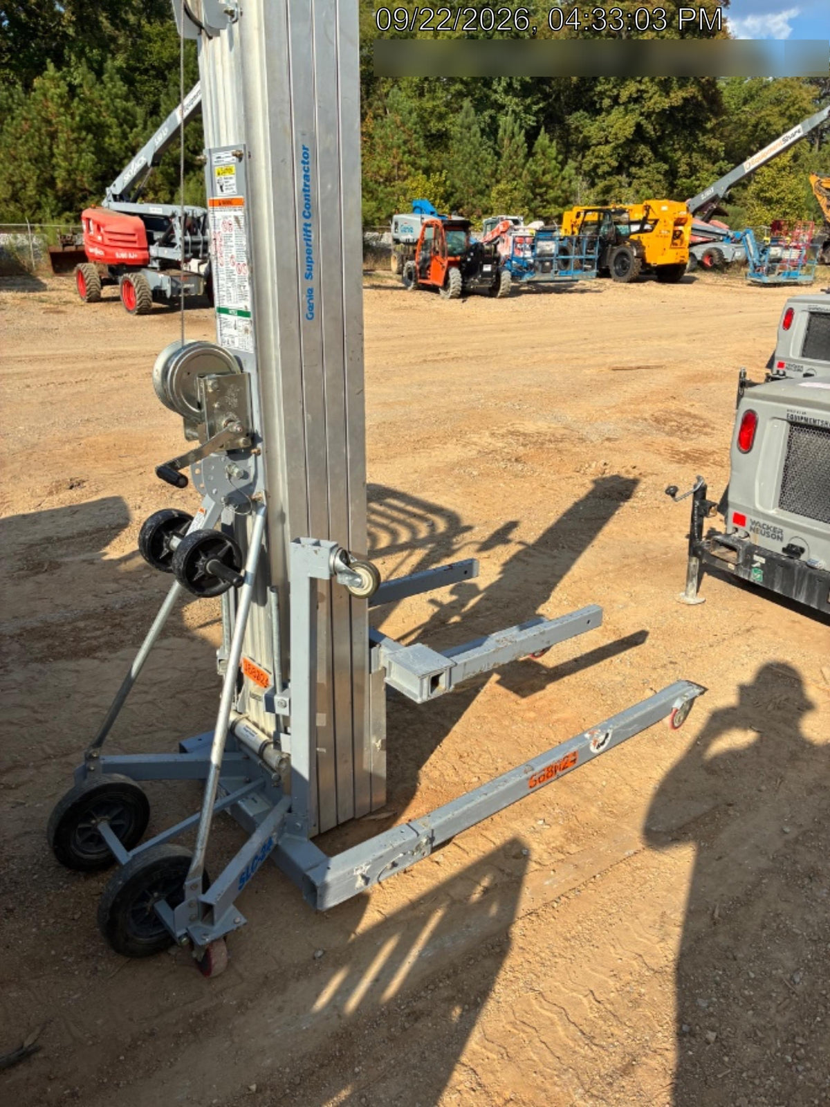 2023 GENIE SLC-24