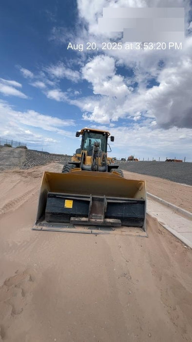 2019 JOHN DEERE 524L