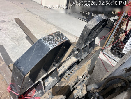 2022 TAKEUCHI 48" Pallet Forks - Takeuchi