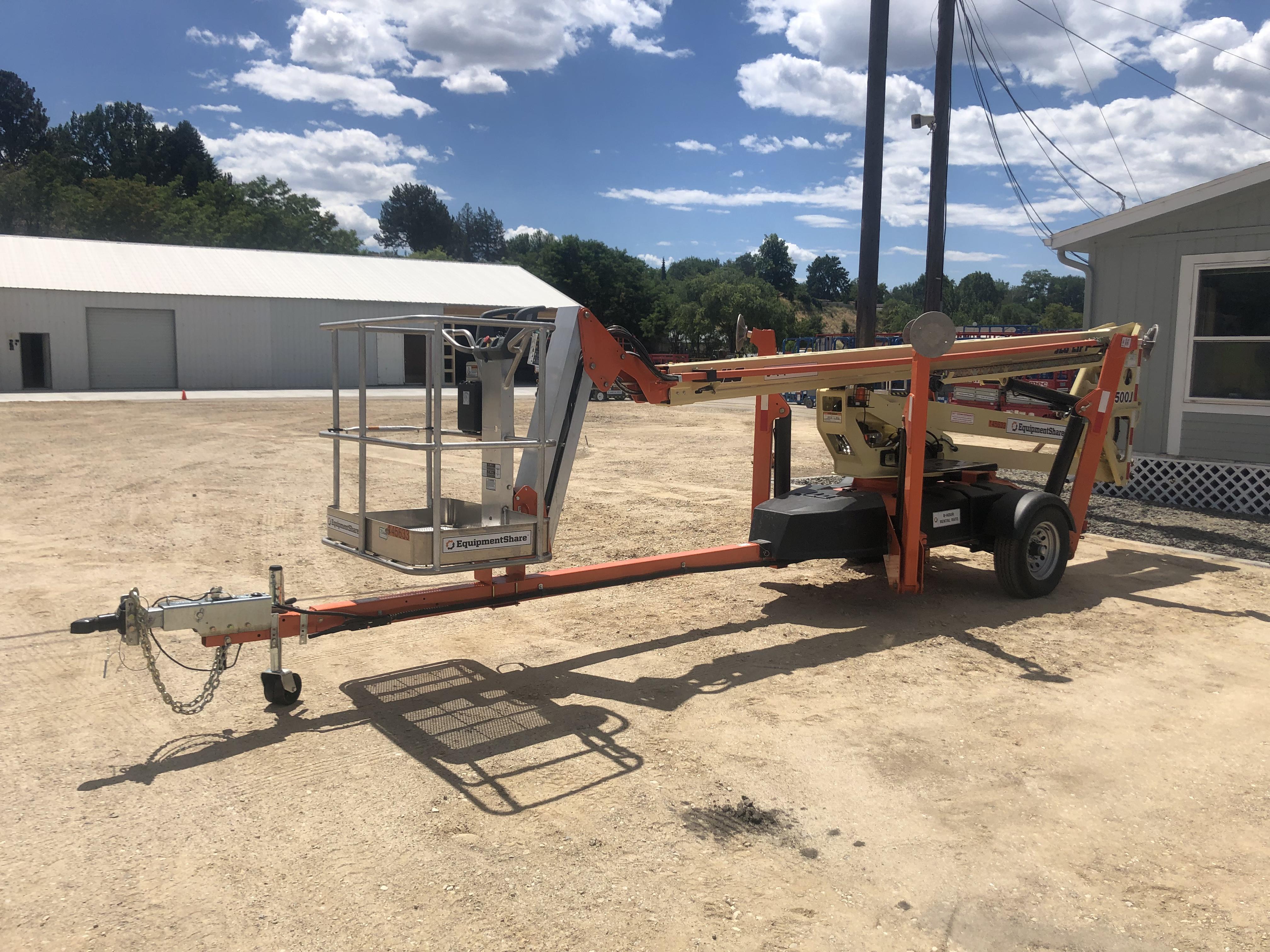 2021 JLG T500J