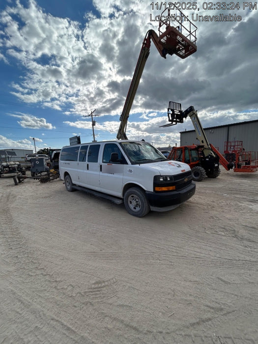 2024 CHEVROLET Express Van - Rental
