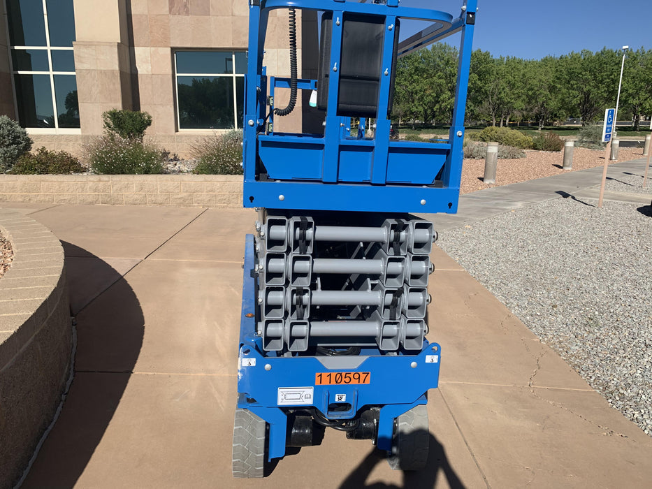 2020 Genie GS-3232 Standard, Folding half height swing gate