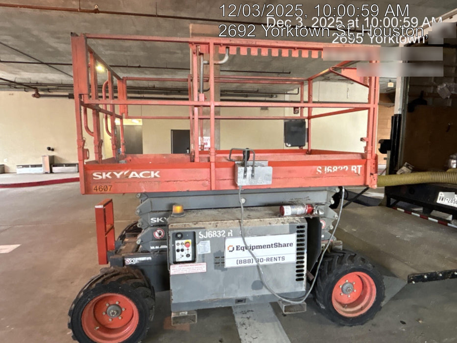 2017 SKYJACK SJ6832 RT