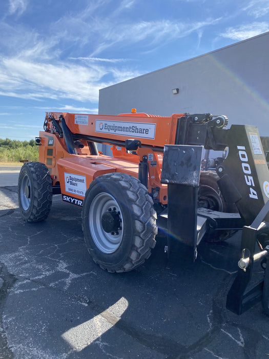 2021 SKYTRAK 10054
