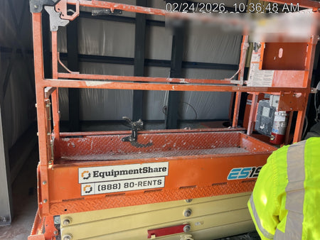 2022 JLG ES1932