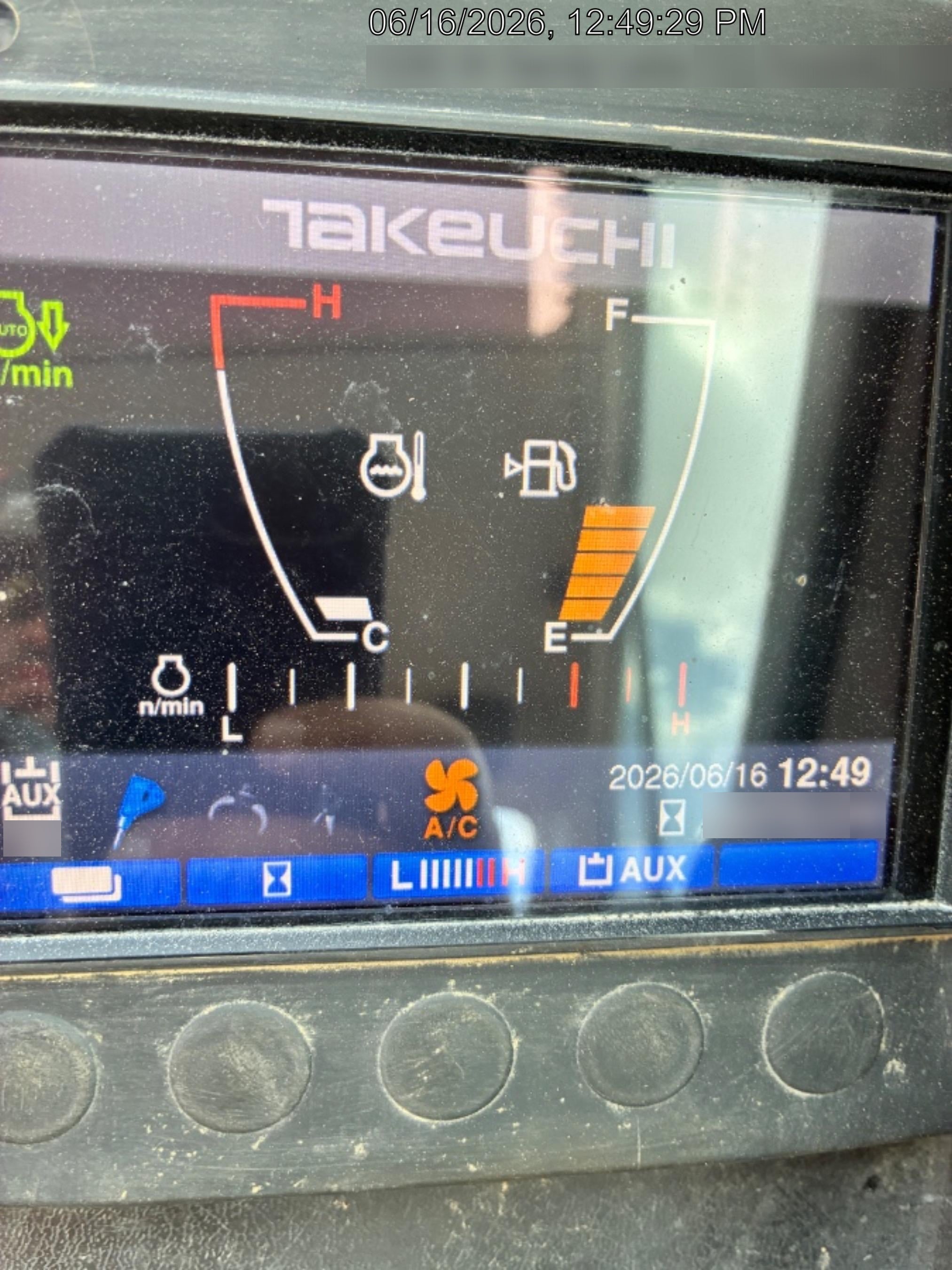 2024 TAKEUCHI TB235-2CR
