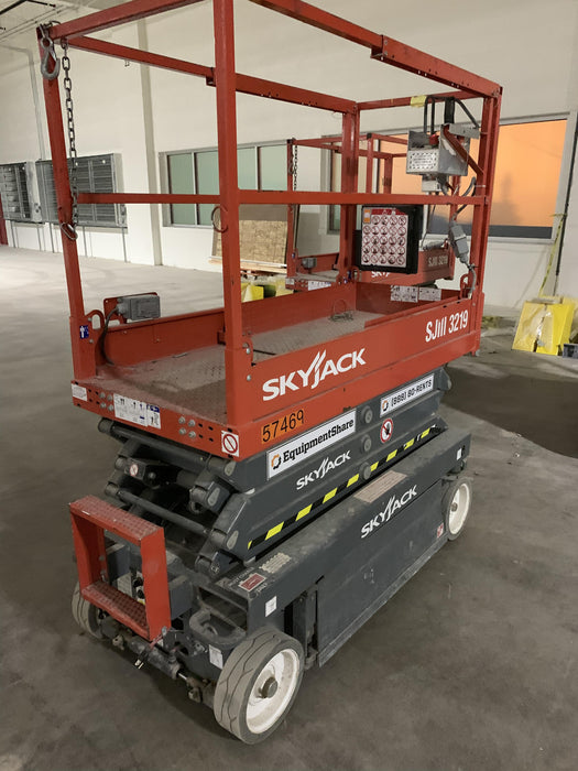 2018 Skyjack SJIII-3219 Standard Rental Specs
