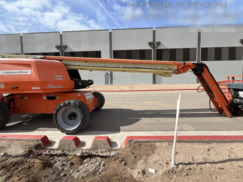 2021 JLG 660SJ