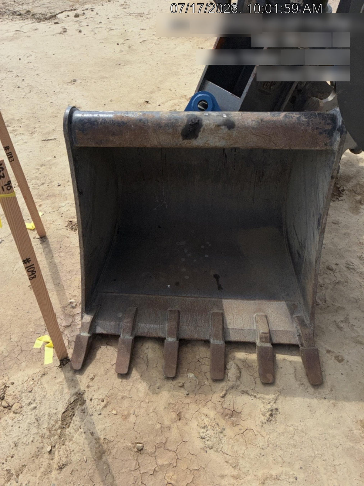 2025 TAKEUCHI 36" Bucket - Takeuchi