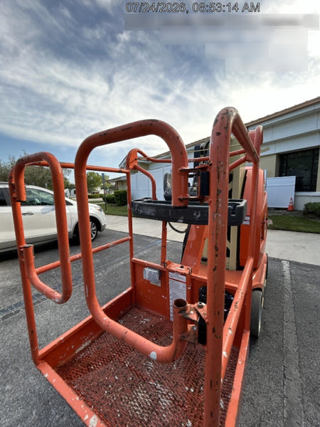 2022 JLG 26E