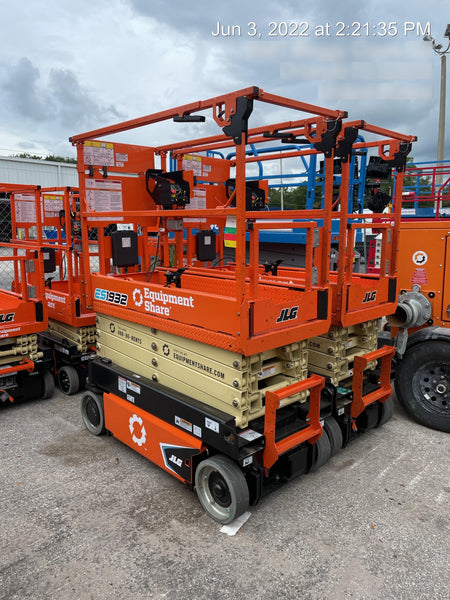 2022 JLG ES1932