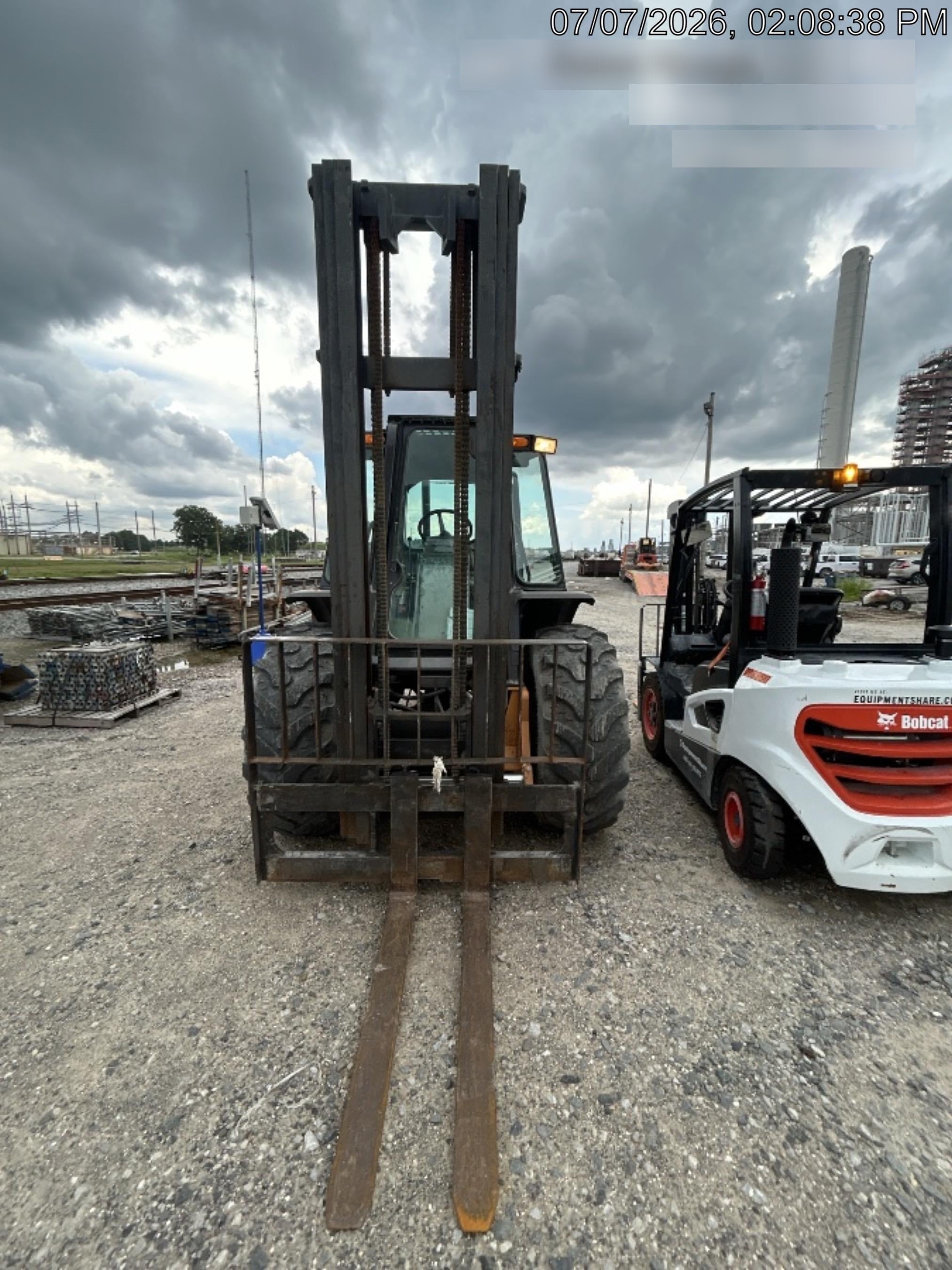 2021 CASE 586H
