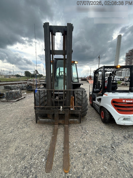 2021 CASE 586H