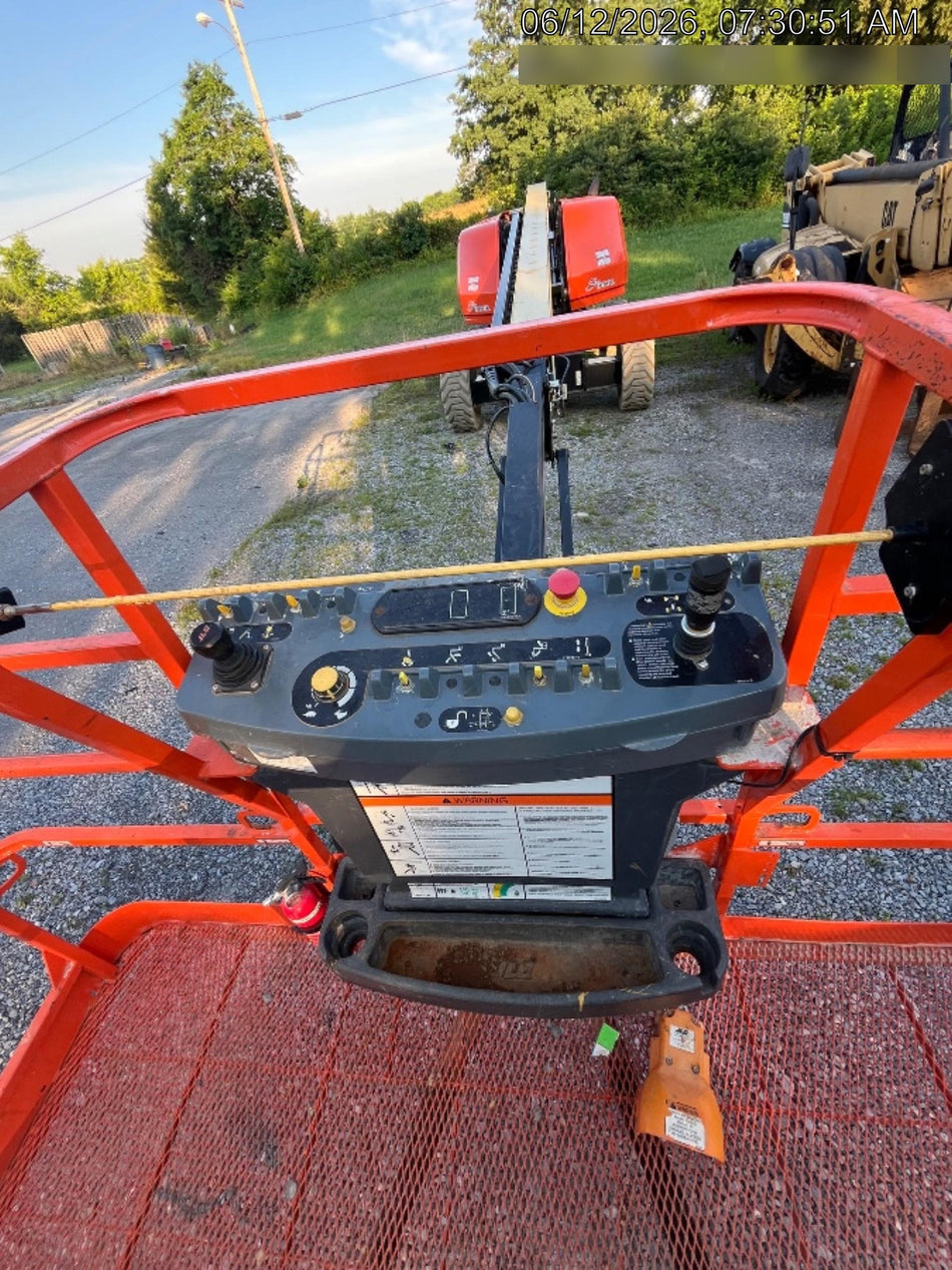 2025 JLG 660SJ