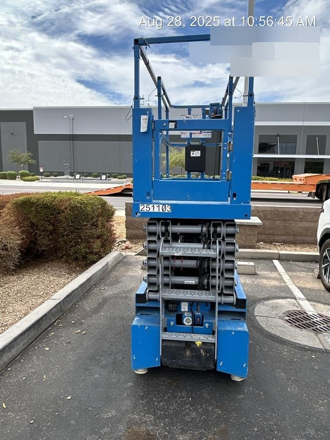 2022 GENIE GS-3232