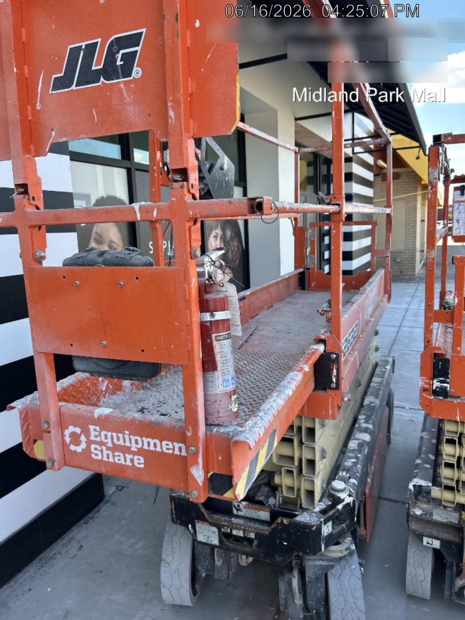 2022 JLG ES2632