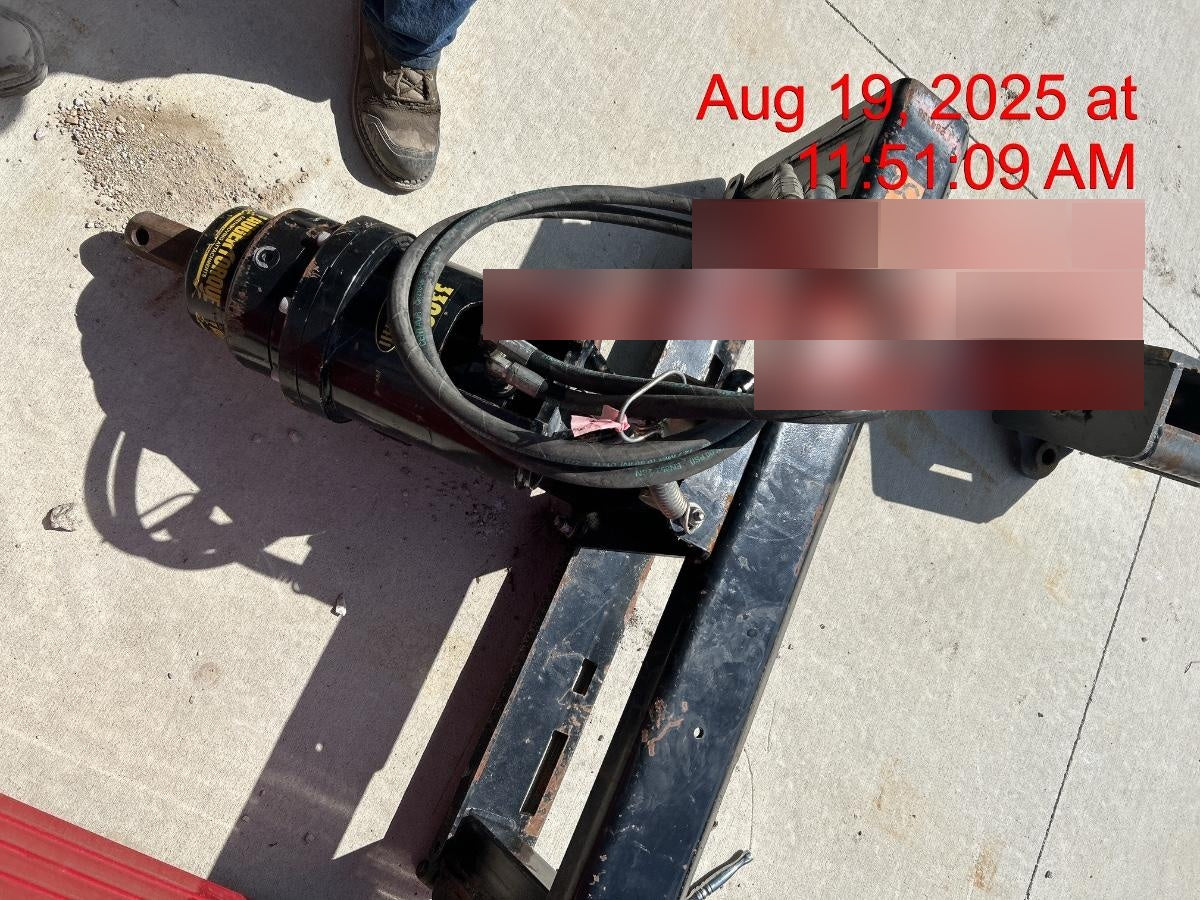 2022 AUGER TORQUE 3300-30