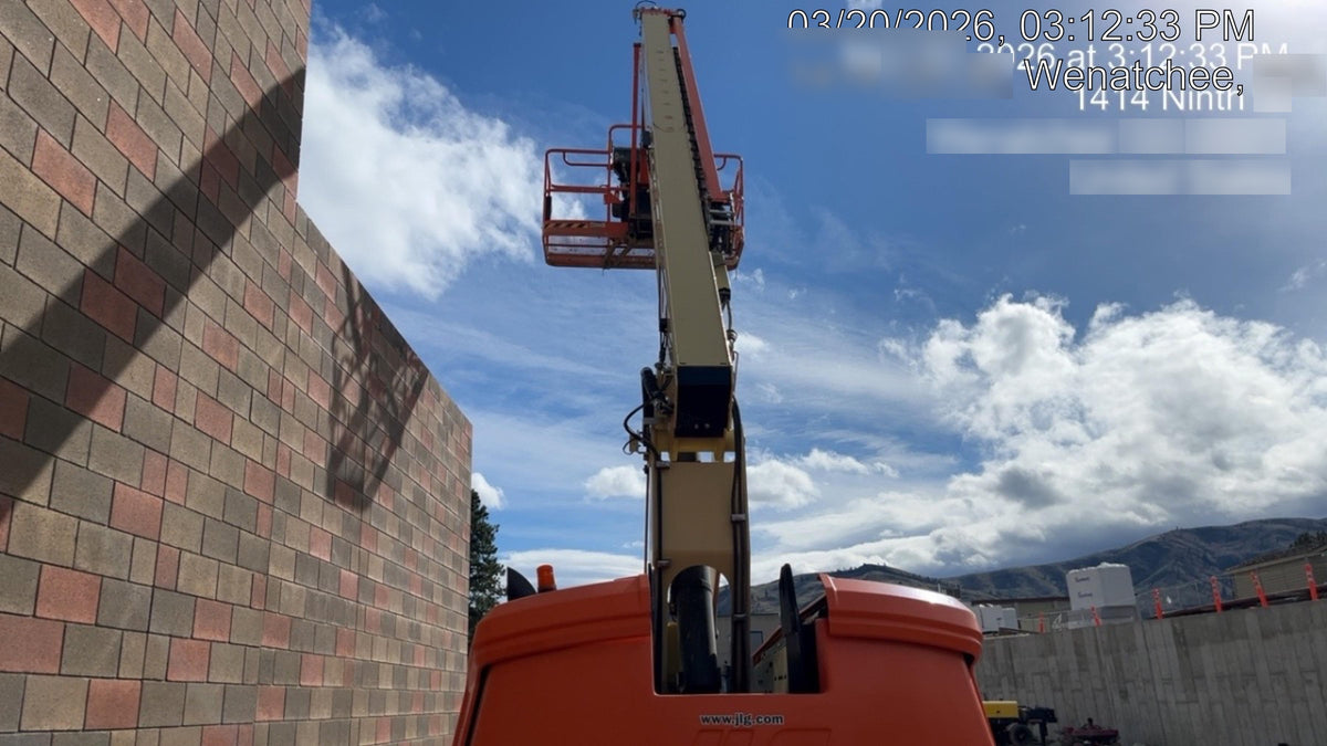 2021 JLG 660SJ