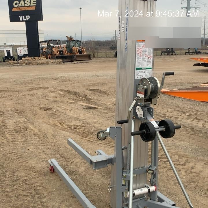 2023 GENIE SLC-24