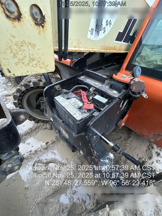 2020 JLG G5-18A Cab/Heat/Air, NM Solid Tires, Beacon w/48" Carriage, 48" Pallet Forks