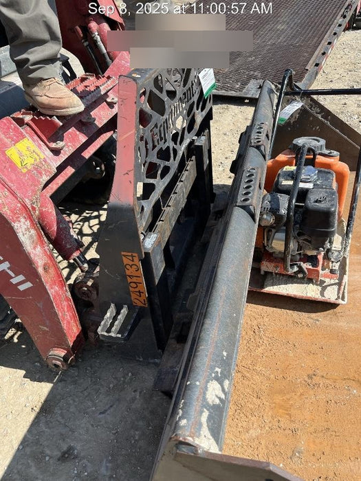 2022 PALADIN 48" Pallet Forks - Paladin