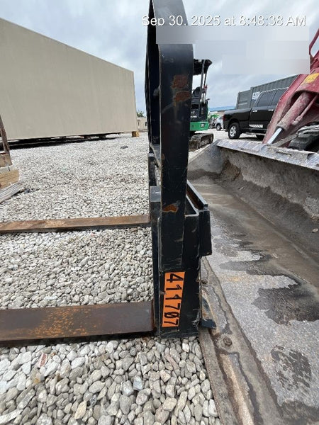 2024 ARROW MATERIAL HANDLING 24" Pallet Fork Frame