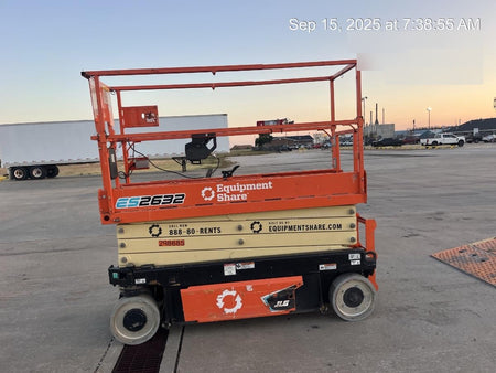 2023 JLG ES2632