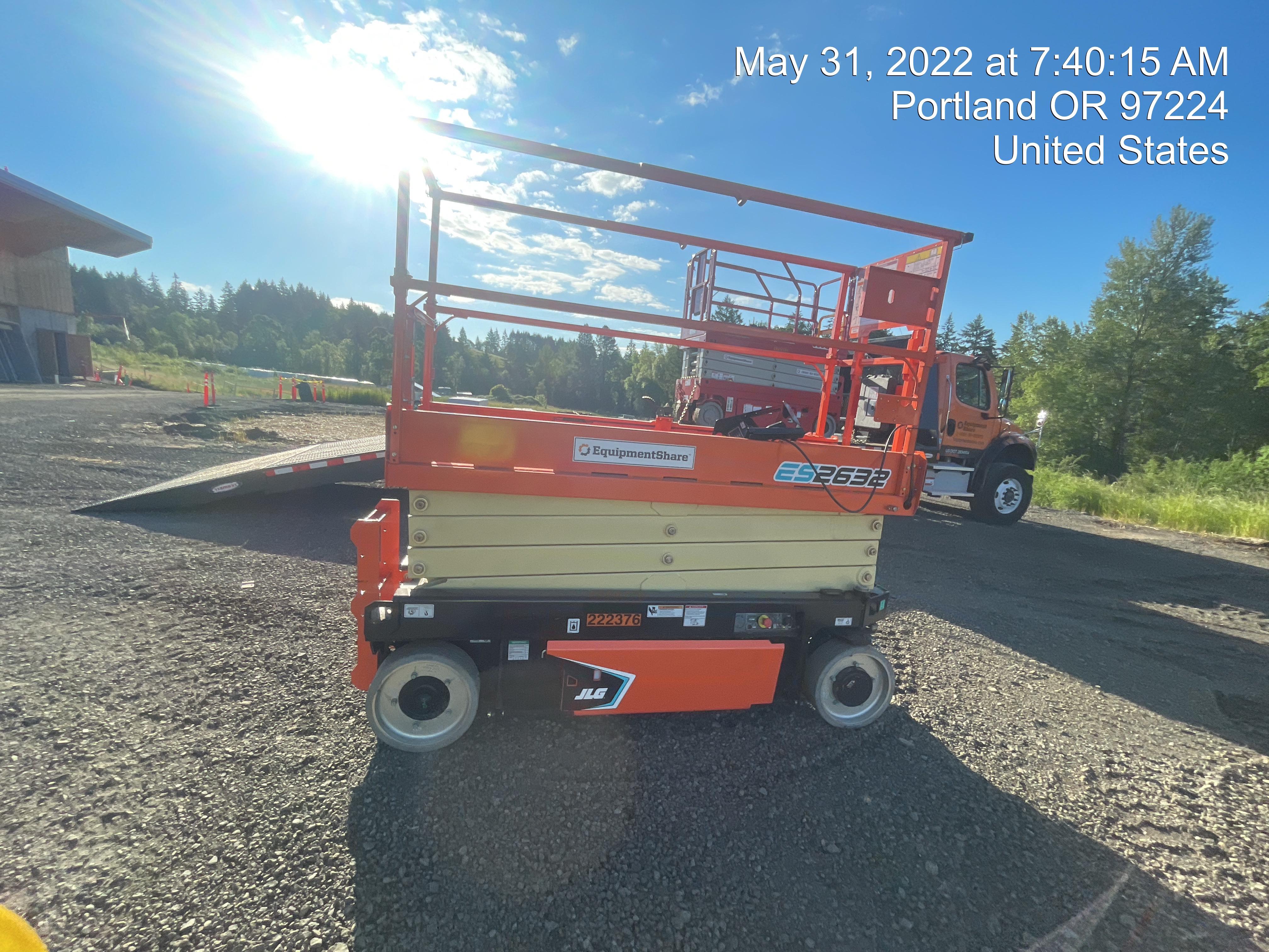 2022 JLG ES2632
