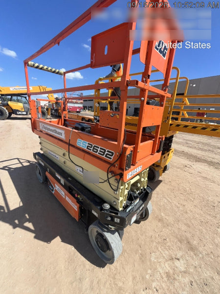 2021 JLG ES2632