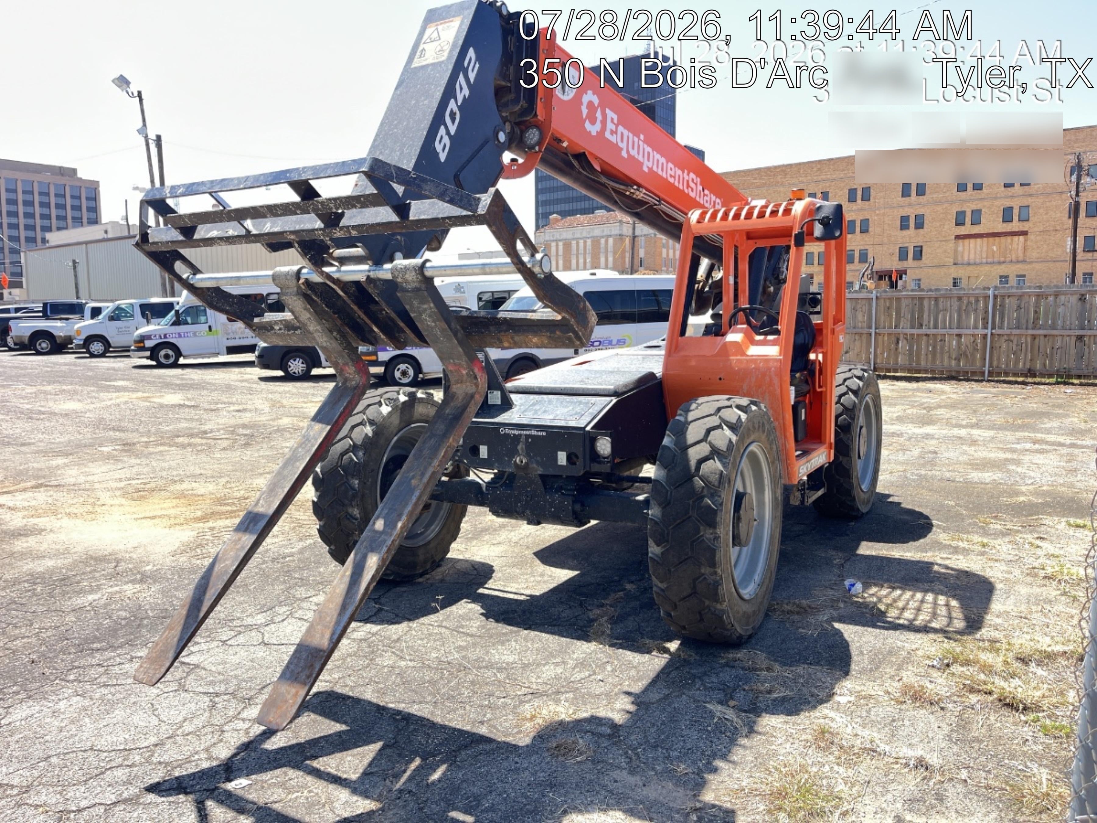 2023 SKYTRAK 8042