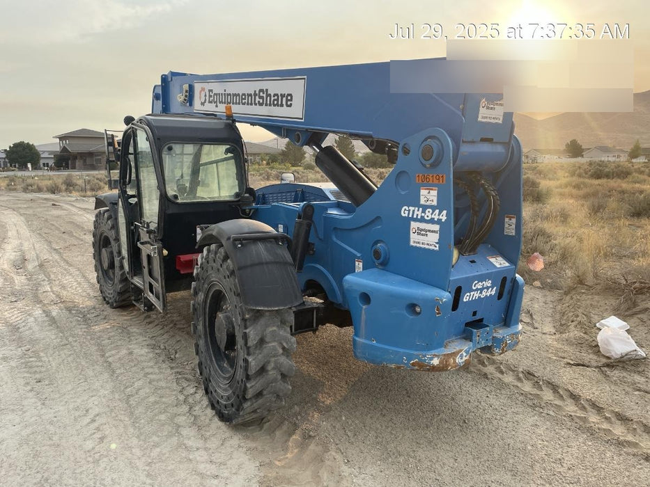 2020 GENIE GTH-844