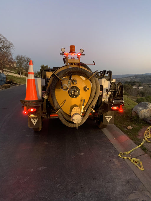 2021 VAC-TRON LP573XDT