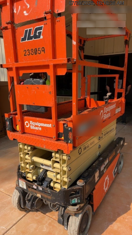 2022 JLG ES1932