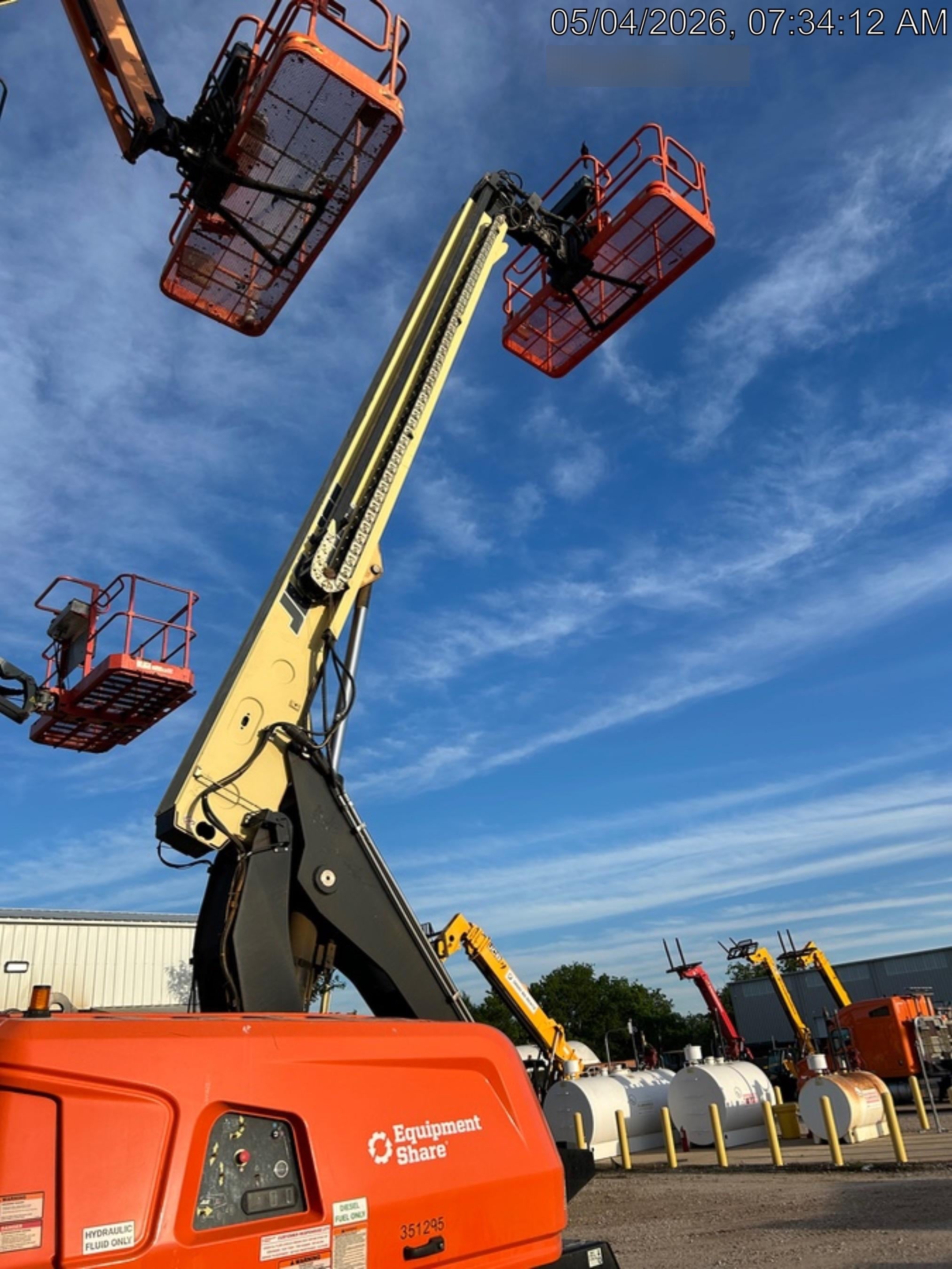 2023 JLG 600S